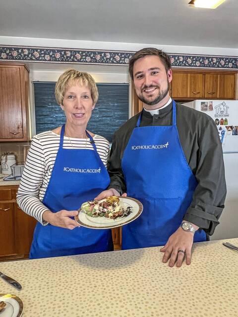7839402_web1_gtr-PriestChefs05-101824