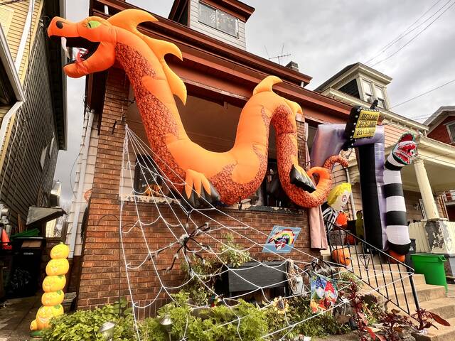 7840692_web1_her-lo-TrickTreatTimes1-102424