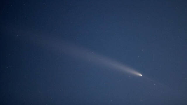 7844274_web1_ptr-Comet-101824-2