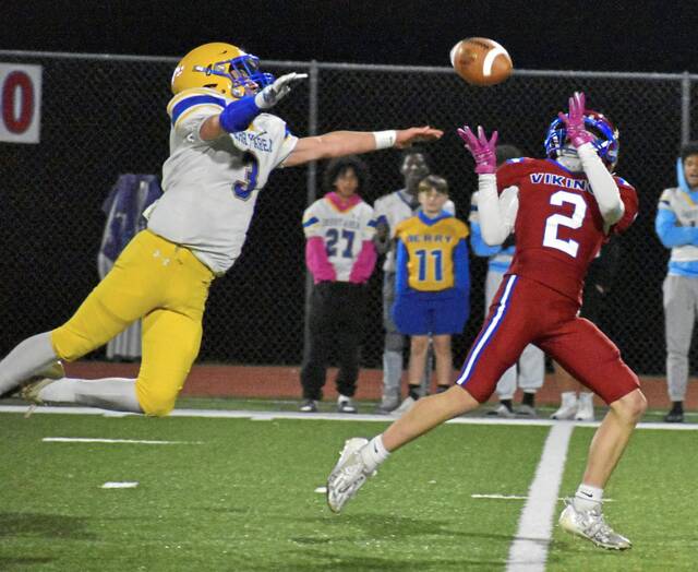 Mt. Pleasant seals 6th straight trip to playoffs with win over Derry