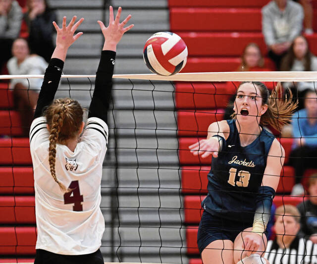 Freeport kicks off girls volleyball playoffs in unfamiliar role of section runner-up