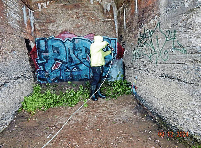 7848487_web1_vnd-TredwayGraffiti-102024