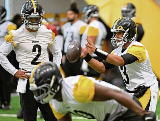 7848528_web1_ptr-Steelers15-101724