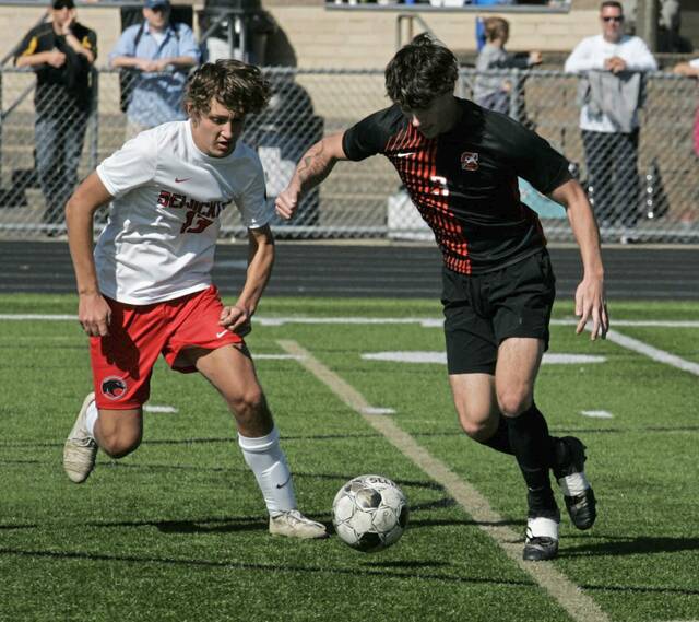 Springdale boys soccer scores late for playoff win over Sewickley Academy