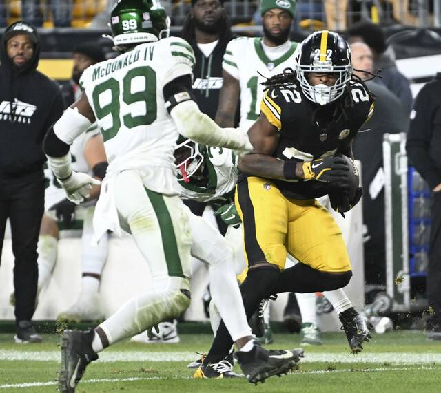 7853150_web1_ptr-SteelersJets14-102124
