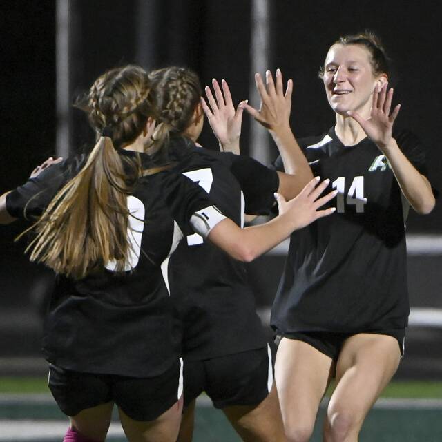 Pine-Richland girls hold off Latrobe to win 1st playoff game since 2018