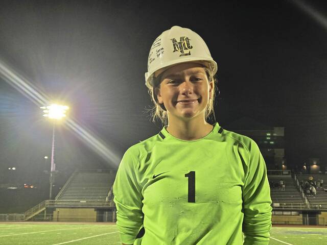 Mt. Lebanon girls upset Norwin on PKs in 1st round of soccer playoffs