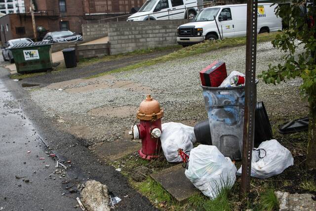 7859285_web1_PTR-Trash-2-032620