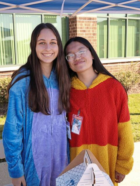7859841_web1_hj-halloweenparade-103124-17