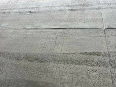 7863083_web1_ptr-AirportCracks-2-102424