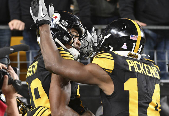 7879770_web1_ptr-SteelersGiants17Web-102924