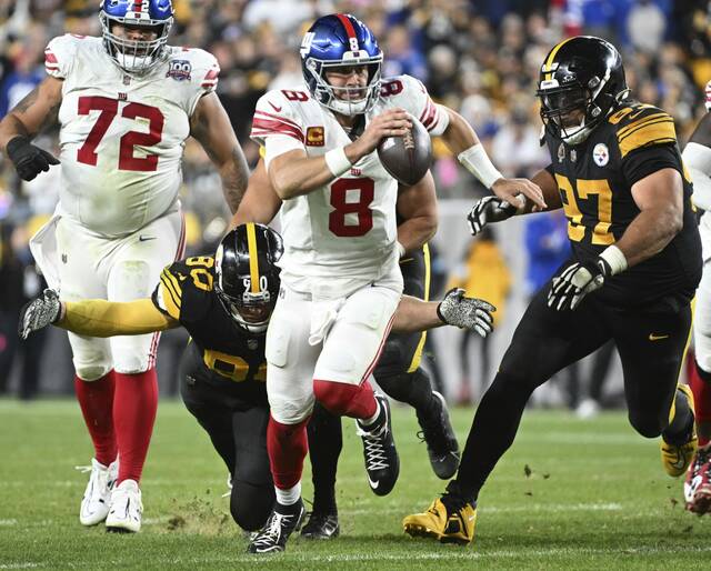 7880523_web1_ptr-SteelersGiants21-102924