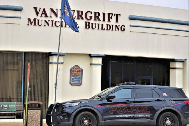 7882842_web1_WEB-vandergrift-police-vehicle-1