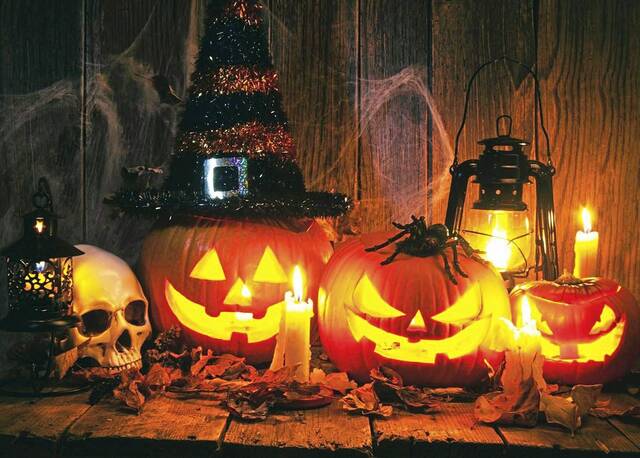 7882991_web1_JackoLanterns