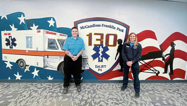 7890883_web1_ambulance
