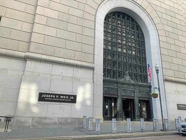 7892479_web1_PTR-Pittsburgh-Federal-Courthouse-Joseph-Weis-FILE