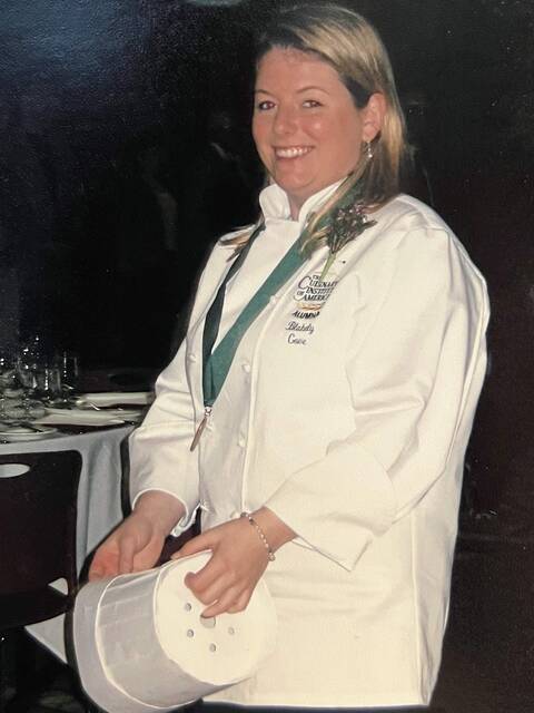 7818637_web1_her-chef-102424