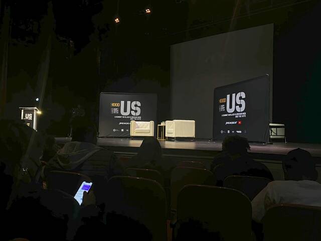 7886654_web1_Summit-q