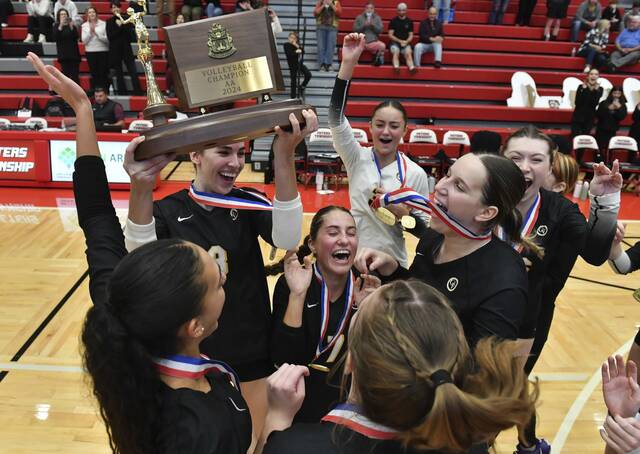 Quaker Valley sweeps Hopewell for 1st WPIAL Class 2A girls volleyball championship