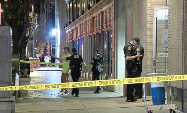 Man in critical condition after being stabbed in Downtown Pittsburgh