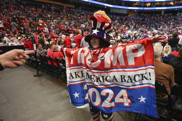 7903050_web1_ptr-Trump007-110524