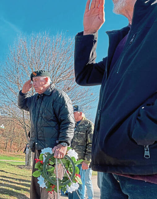 7911598_web1_vnd-veteransgroups08-111124