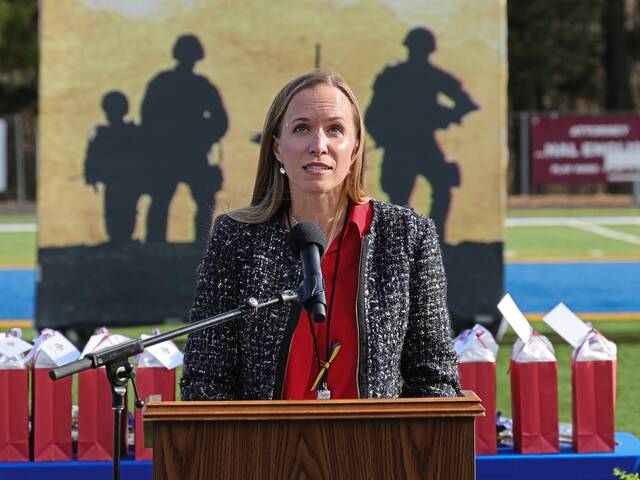 7919718_web1_hj-hamptonheroes-112124-4