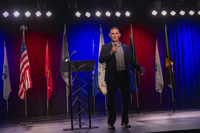 7923974_web1_ptr-VeteransBreakfastClub10