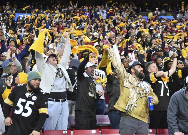 7924001_web1_ptr-SteelersCom21-111124