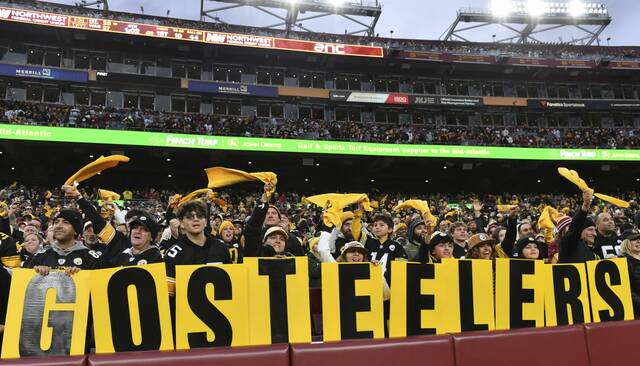 7924001_web1_ptr-SteelersCom22-111124