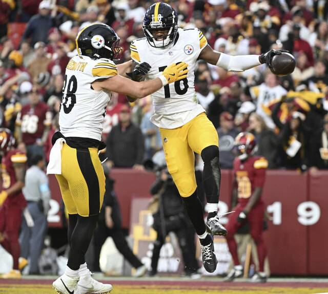 7925918_web1_ptr-SteelersCom14-111124