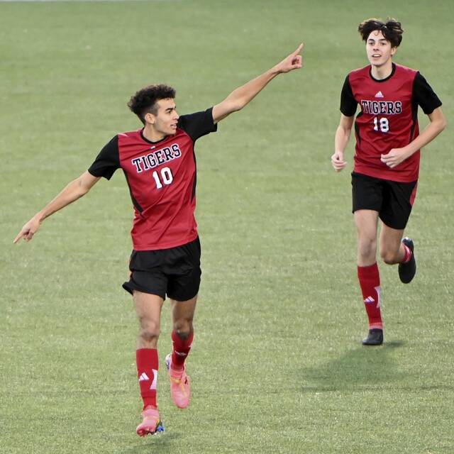 High school roundup for Nov. 12, 2024: Moon lands in state title game for 1st time since ’85