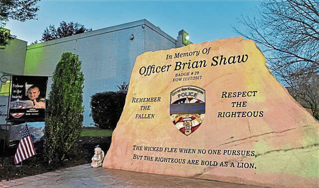 7932812_web1_vnd-OfficerShaw-111821-4