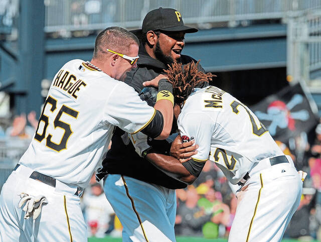 7932895_web1_PTR-Bucs13-040912