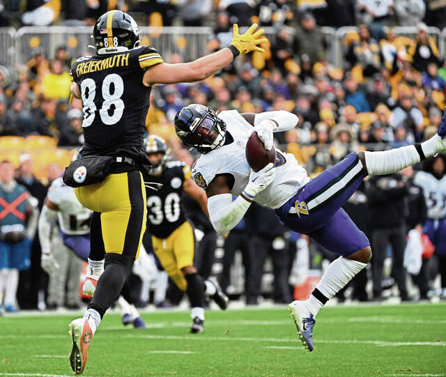 7933752_web1_ptr-SteelersRavens05-121222