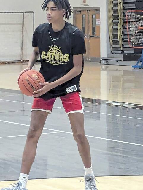 Gateway boys basketball players step into increased roles after heavy graduation loss