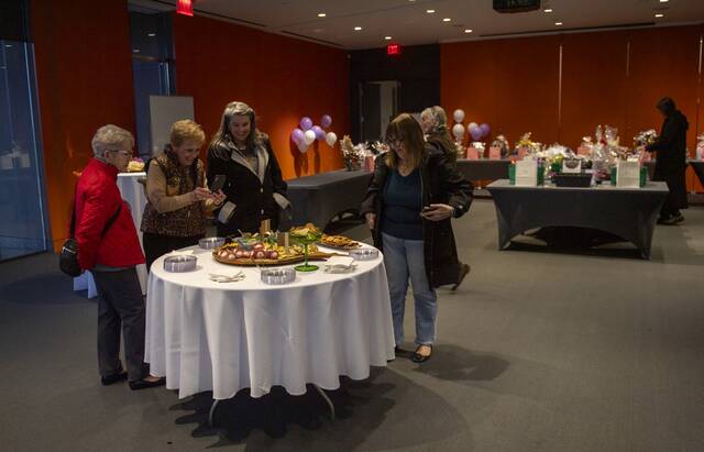 7939081_web1_gtr-lo-ladiesnight1-112424