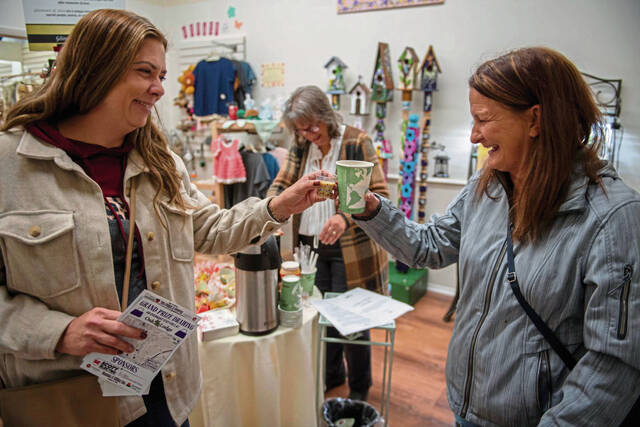 7939081_web1_gtr-lo-ladiesnight12-112424