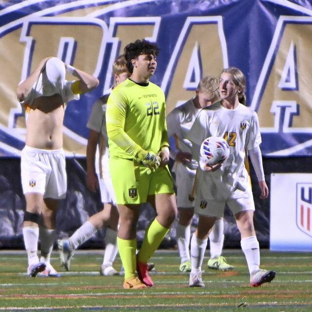 Bentworth tastes 1st loss in Class A state finals, falling to Lancaster Mennonite