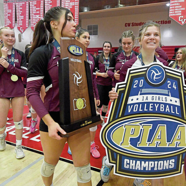 Greensburg Central Catholic rallies past Linville Hill to claim 3rd PIAA girls volleyball title