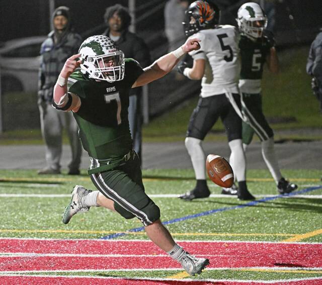 Trib HSSN football player of the week for Nov. 18, 2024<span class="headline-video">Video <i class="fa-solid fa-circle-play"></i></span>