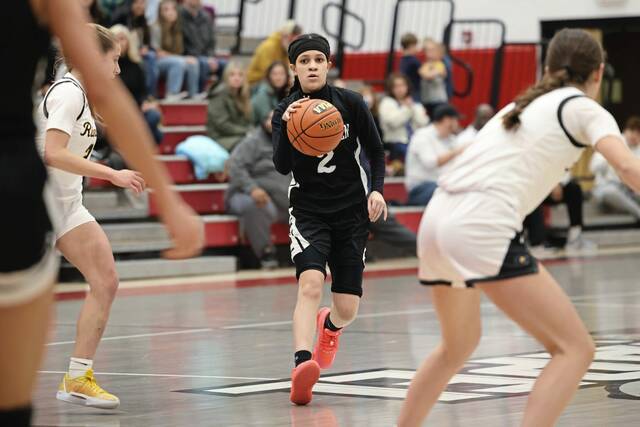 Monessen girls basketball team sets sail under Schmidt