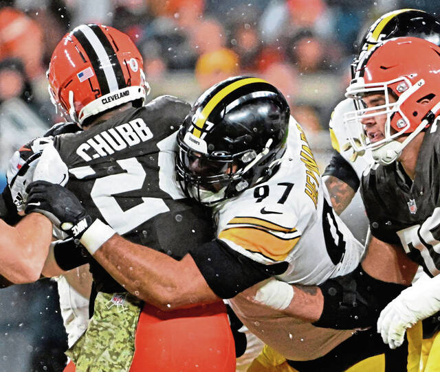 7960456_web1_ptr-SteelerBrown03-112224