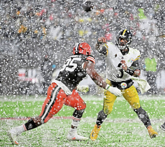 7963394_web1_ptr-SteelerBrown29-112224