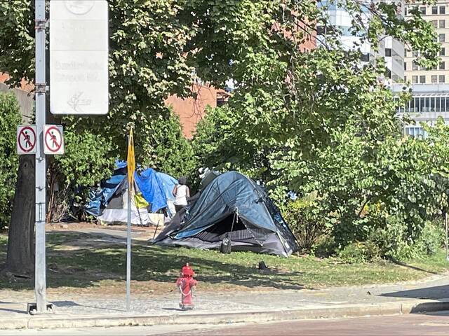 7965206_web1_PTR-Homeless-encampment-at-Fort-Pitt-Blvd-Downtown-Pittsburgh-Sept-2024
