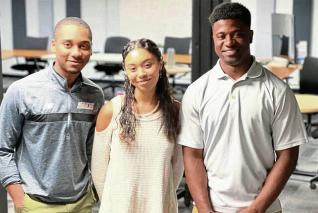 7972694_web1_PTR-tribinterns