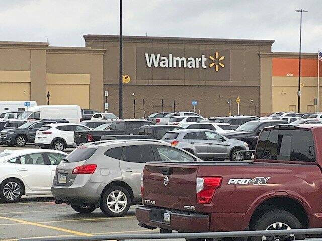 7978200_web1_Walmart-at-Greengate-Centre
