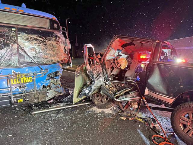 7983620_web1_ptr-BusCrash-113024