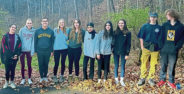7970142_web1_her-hikingclub-120524-2