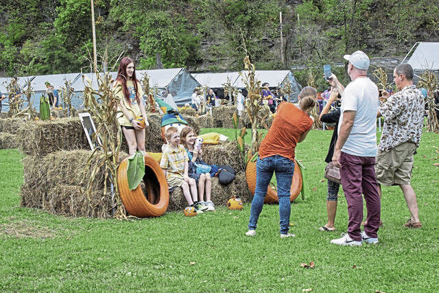 7983848_web1_vnd-PlumFallFestFAMILY-092924